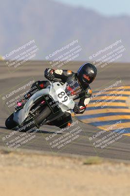 media/Oct-07-2023-CVMA (Sat) [[f84d08e330]]/Race 13 500 Supersport-350 Supersport/